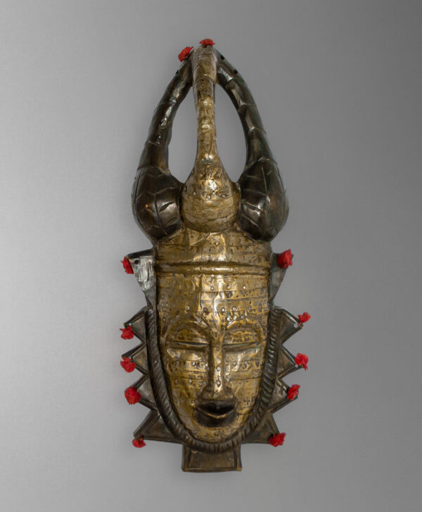 front view of tribal mask from mali