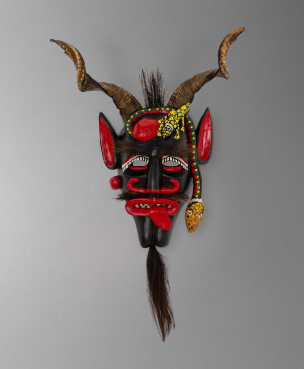 front view of chocalheiro mask from portugal